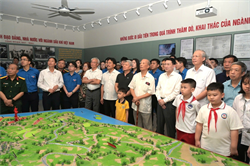 TRI ÂN QUÁ KHỨ, TIẾP LỬA NIỀM TIN