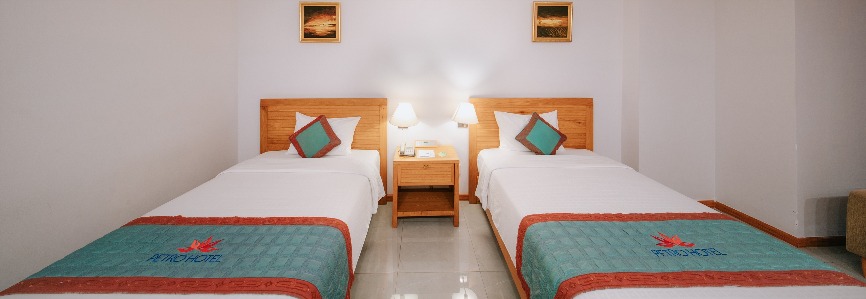 DLUXE HƯỚNG THÀNH PHỐ
