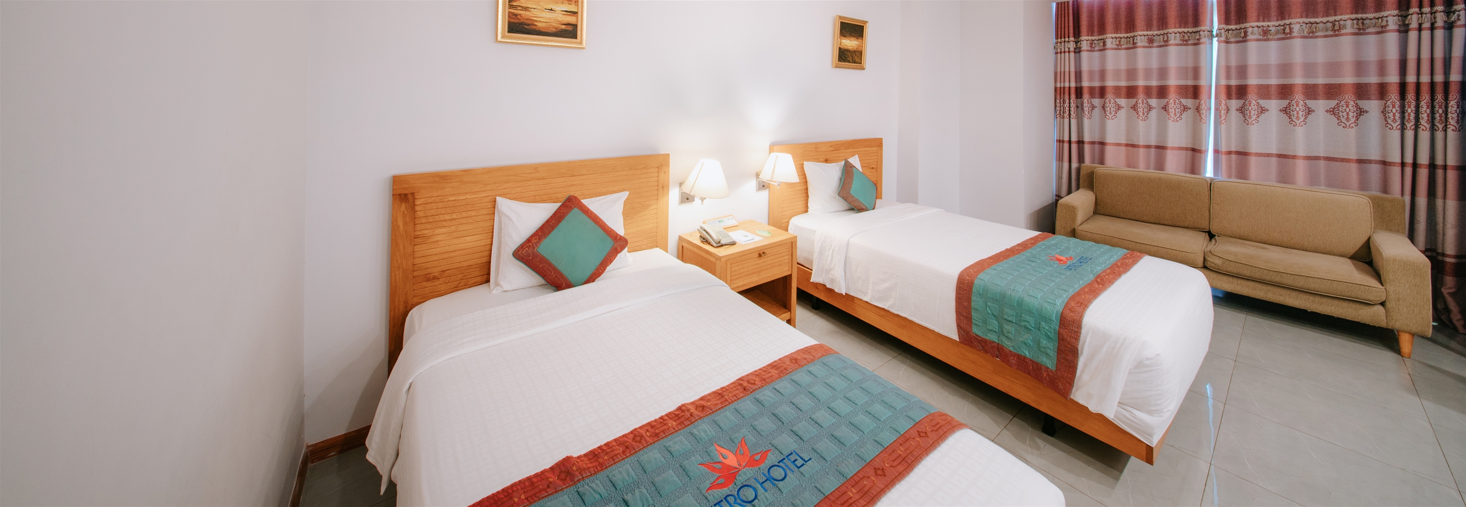 DLUXE HƯỚNG THÀNH PHỐ