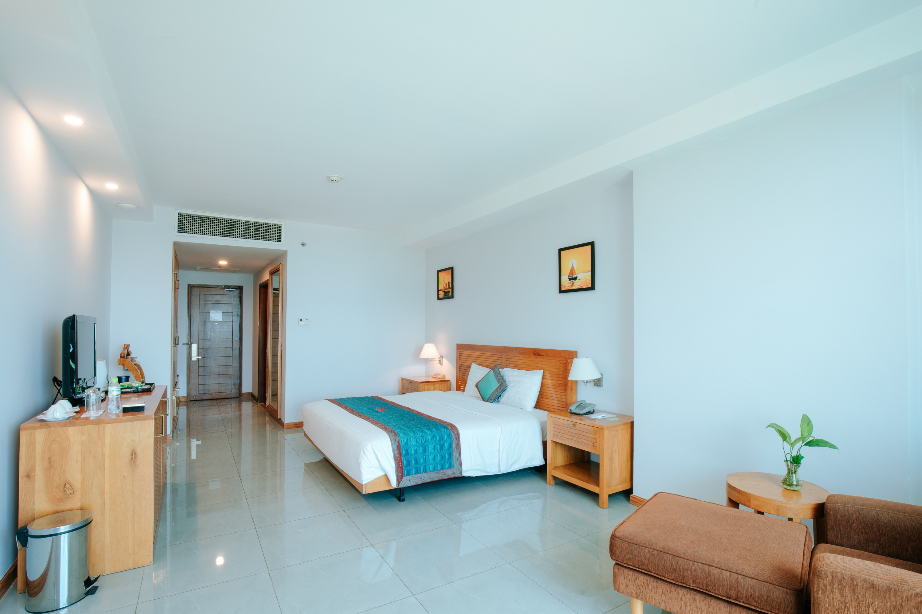 DELUXE SEA VIEW ROOM 