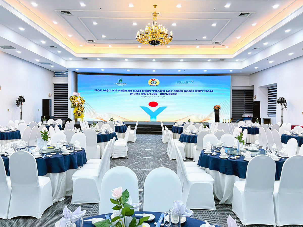 Nhà Hàng Ballroom